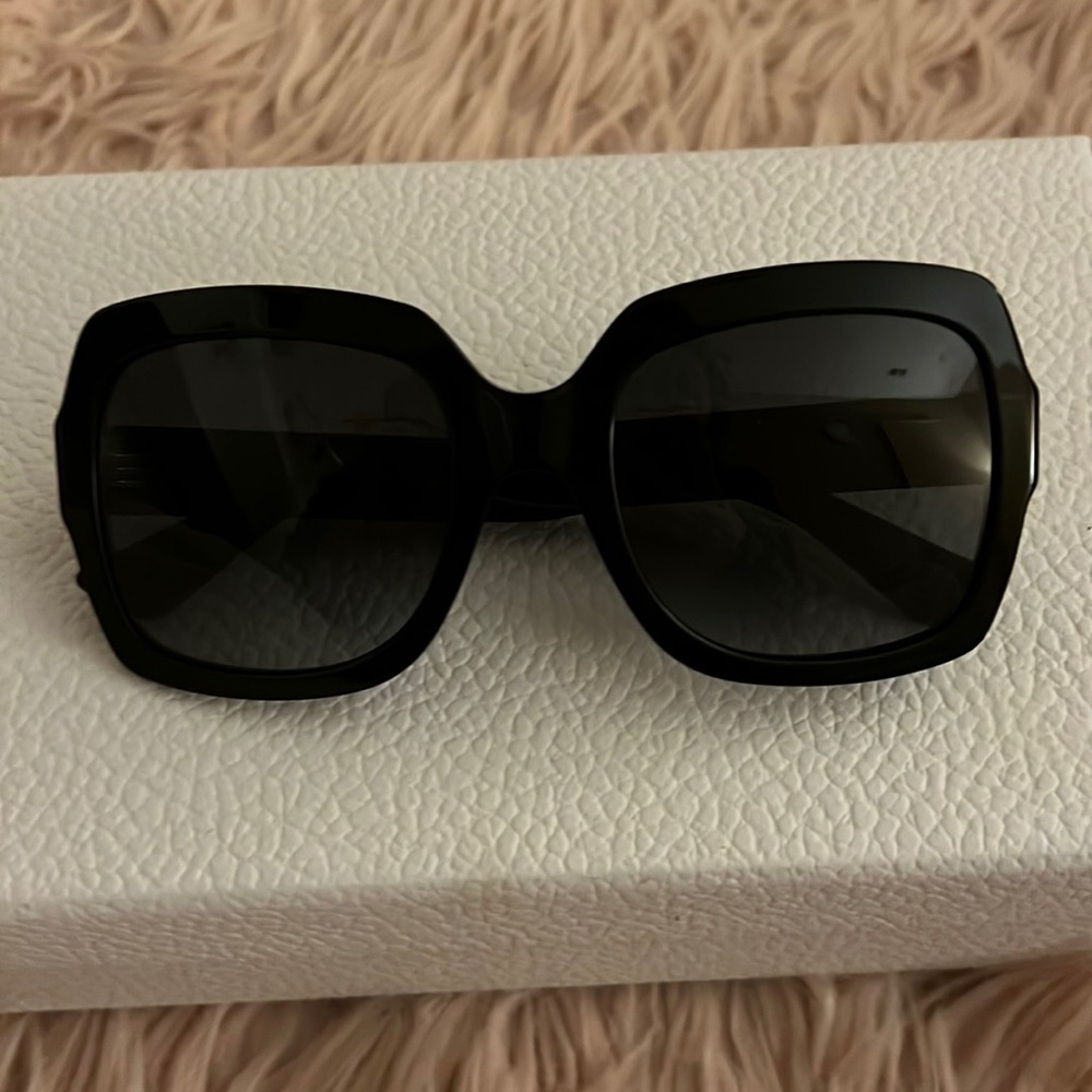 Gucci square authentic sunglasses